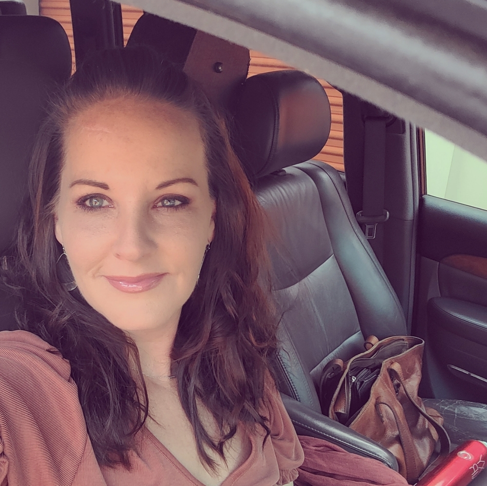 Meet your Posher, Lori